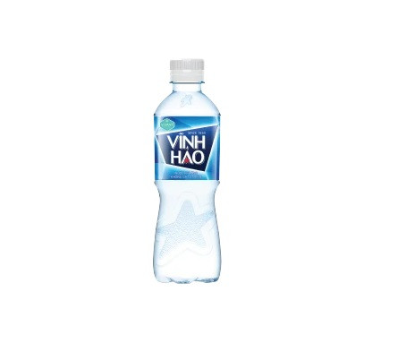 Nước uống đóng chai chứa khoáng thiên nhiên Vĩnh Hảo không ga 300ml
